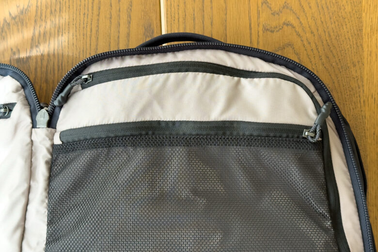 Bellroy Lite Carry-On Review inside - Luxe Digital