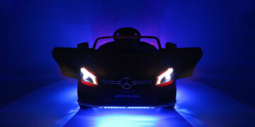 best electric cars kids premium ride-on - Luxe Digital