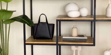 KAAI Pyramid Review: A Work Bag That Handles All Our Needs And Desires